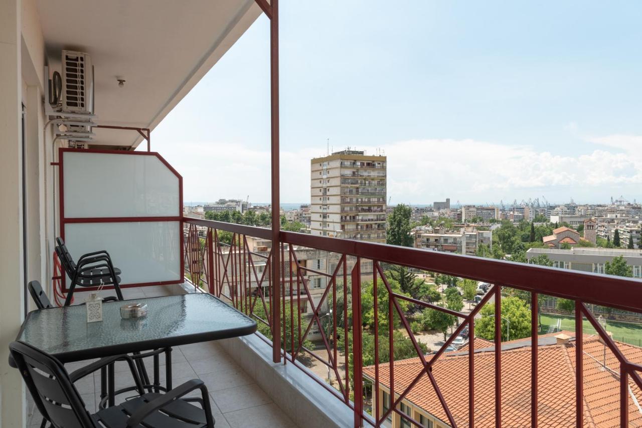 Minimalist Apartments W/ View 塞萨洛尼基 外观 照片