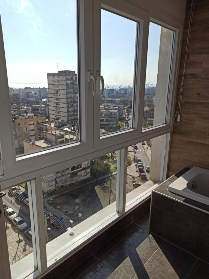 Minimalist Apartments W/ View 塞萨洛尼基 外观 照片