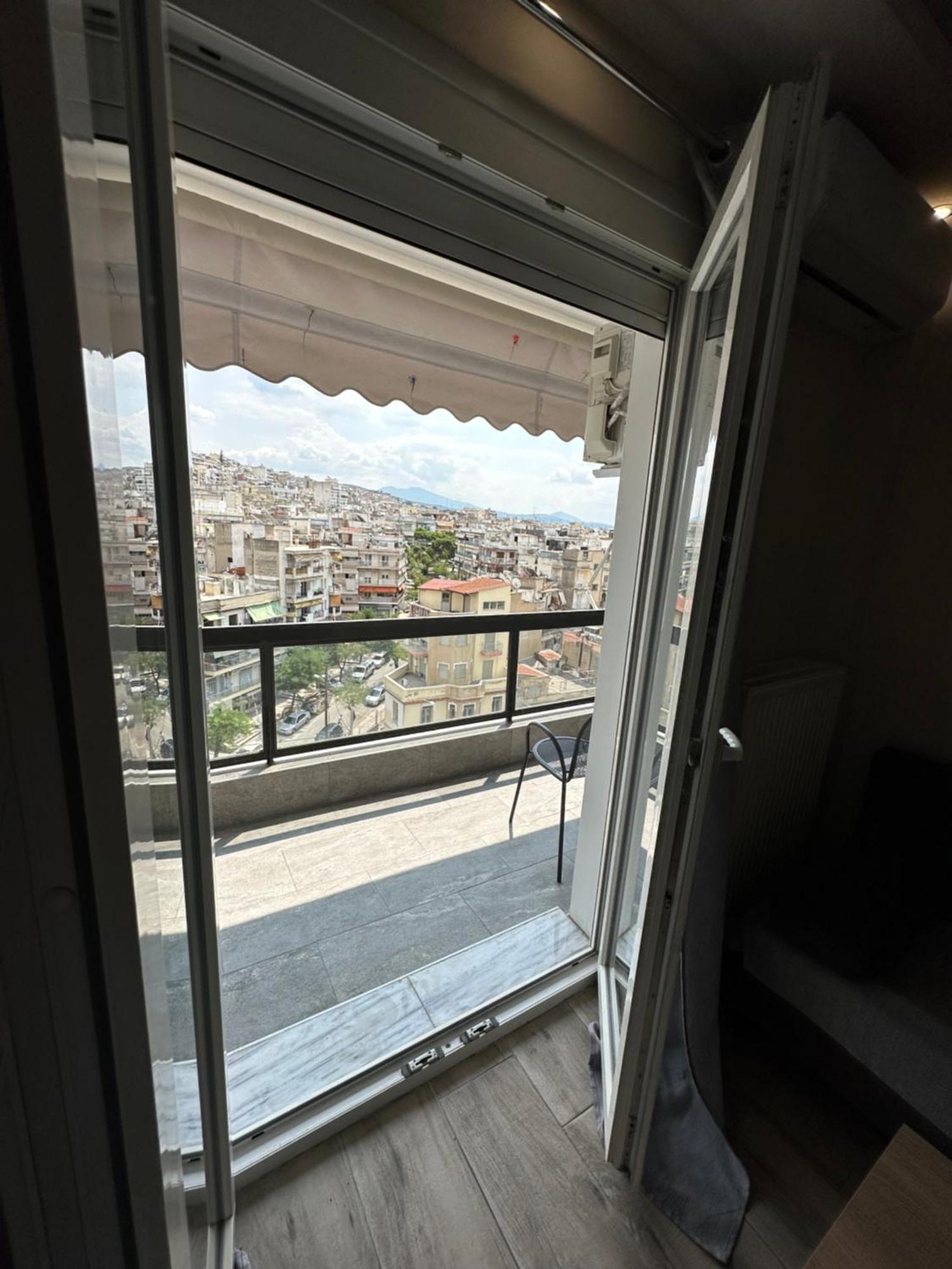 Minimalist Apartments W/ View 塞萨洛尼基 外观 照片